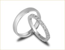 Burma sa dijamantima izradjena od belog zlata Burma sa dijamantima izradjena od belog zlata