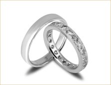 Burma sa dijamantima izradjena od belog zlata Burma sa dijamantima izradjena od belog zlata